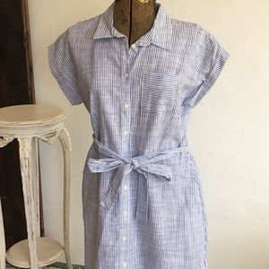 MIDI length button up dress size M. Like new